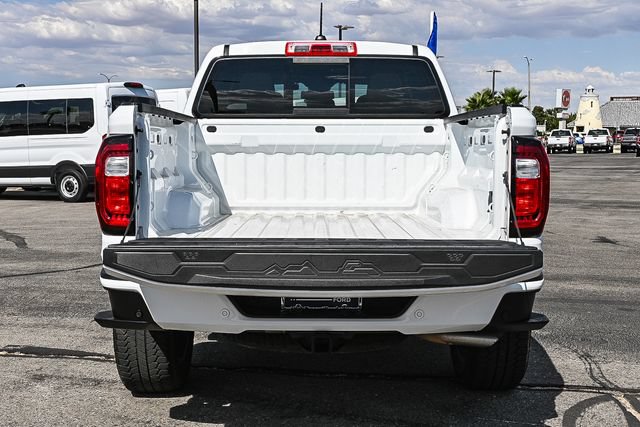 Used 2024 GMC Canyon AT4 w/ Technology Package AWD/4WD image 30