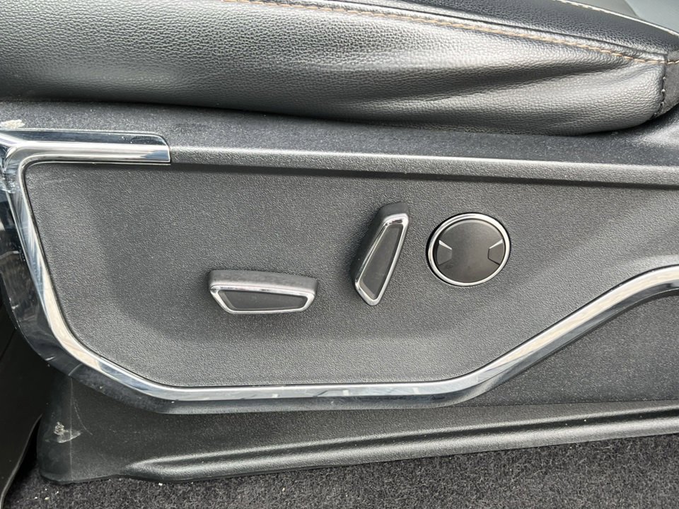 Certified 2023 Ford F150 Lightning Lariat w/ Equipment Group 511A High image 11