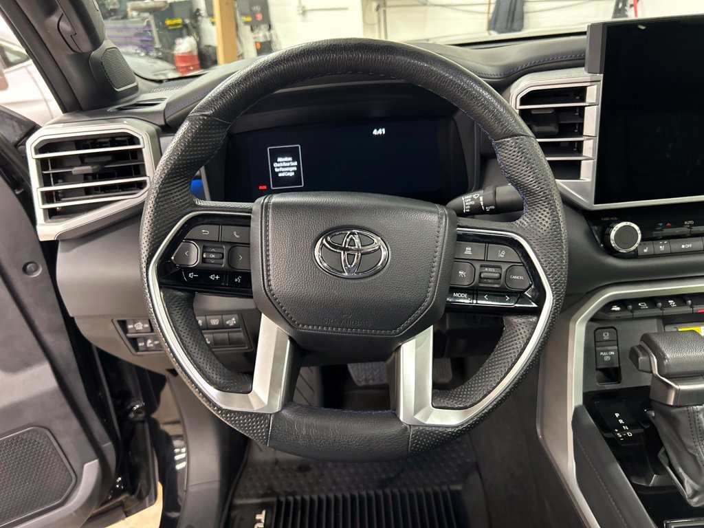 Used 2022 Toyota Tundra Platinum AWD/4WD image 16