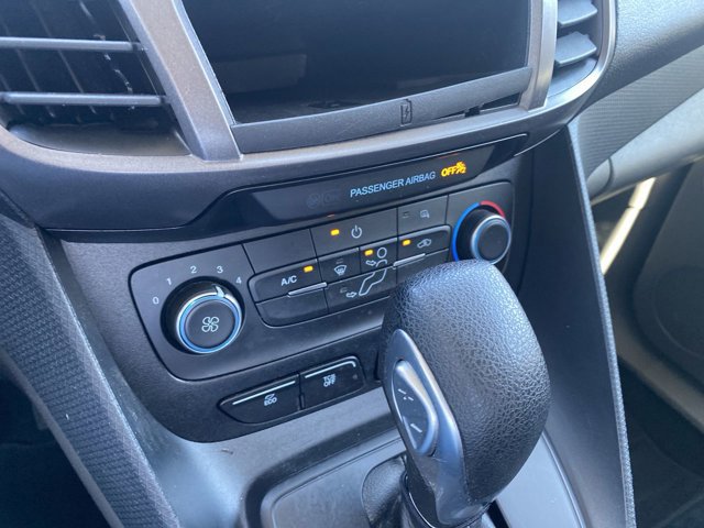 Certified 2020 Ford Transit Connect XLT FWD image 16