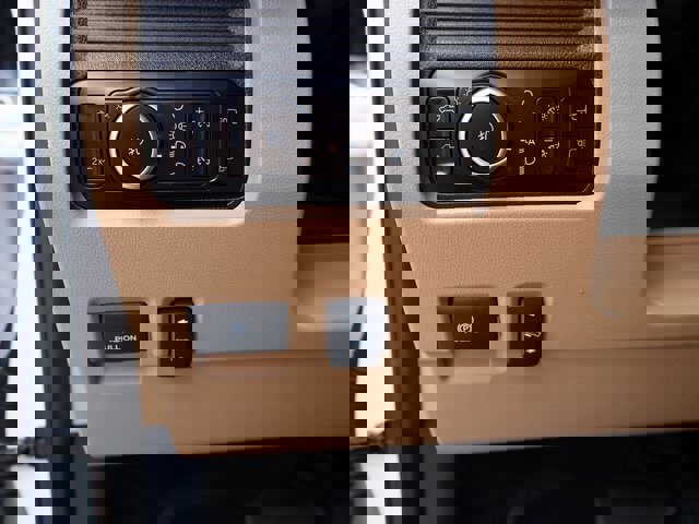 Certified 2025 Ford F250 Lariat w/ Tremor Off-Road Package image 22