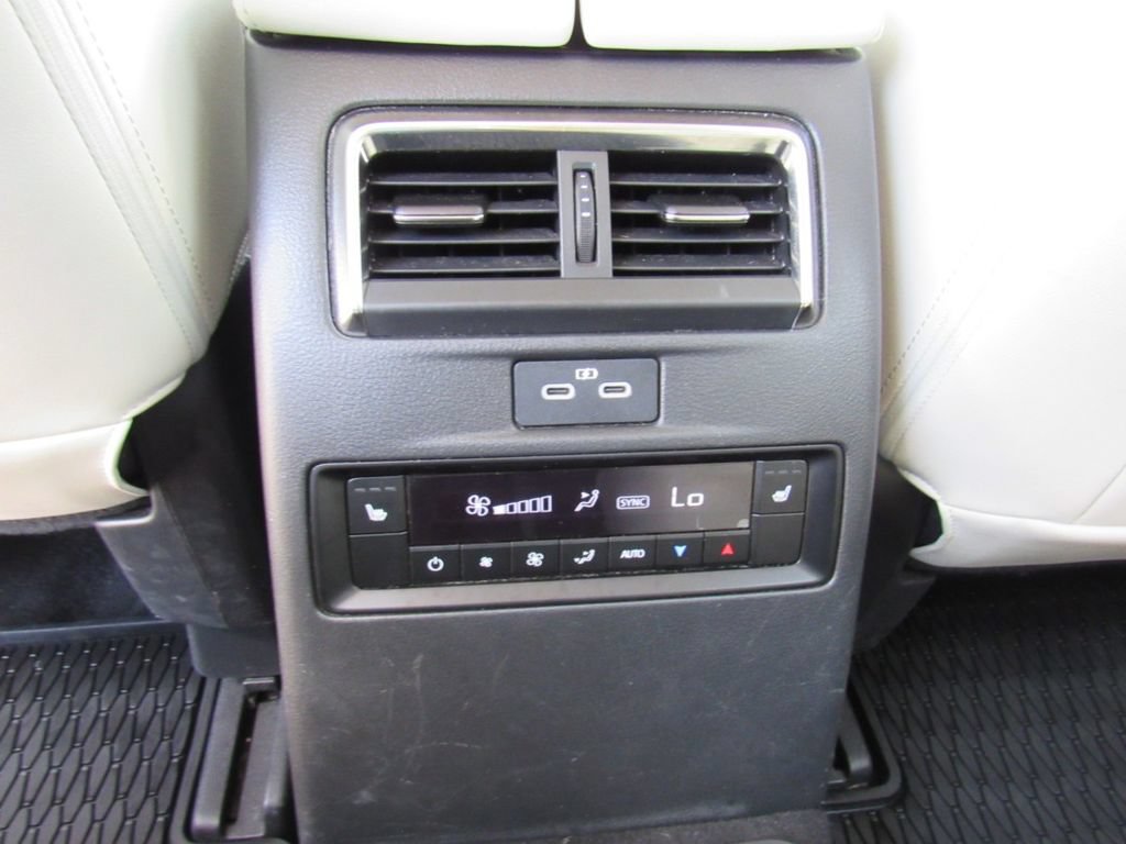 Used 2024 MAZDA CX-90 3.3 Turbo w/ Premium Plus Pkg AWD/4WD image 19