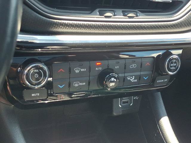 Used 2022 Jeep Compass Trailhawk w/ Sun and Sound Group AWD/4WD image 16