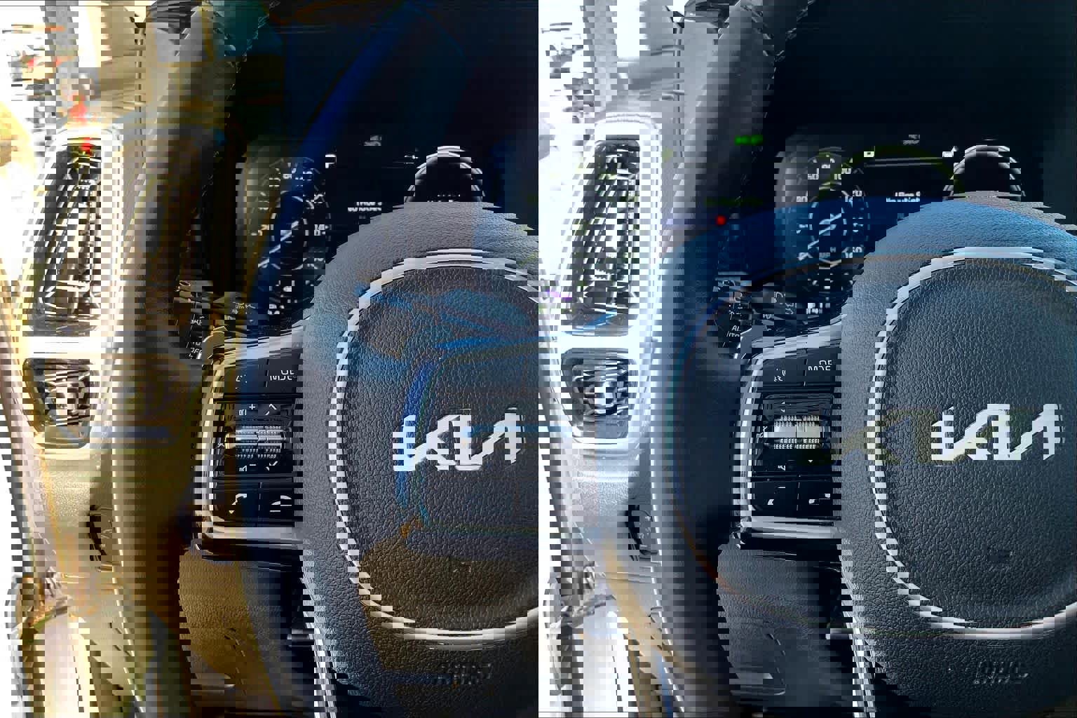 Used 2022 Kia Sorento SX Prestige w/ Rust Color Package image 23