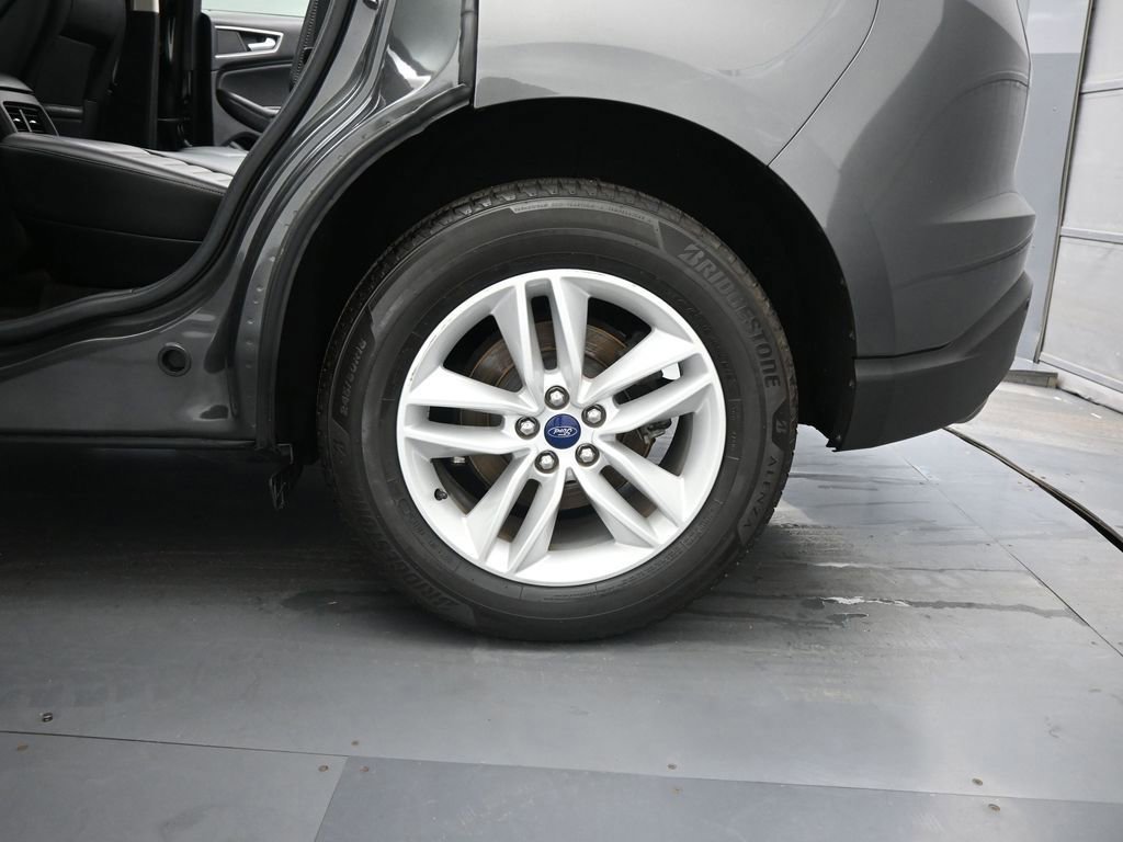 Certified 2017 Ford Edge SEL w/ Equipment Group 201A image 49
