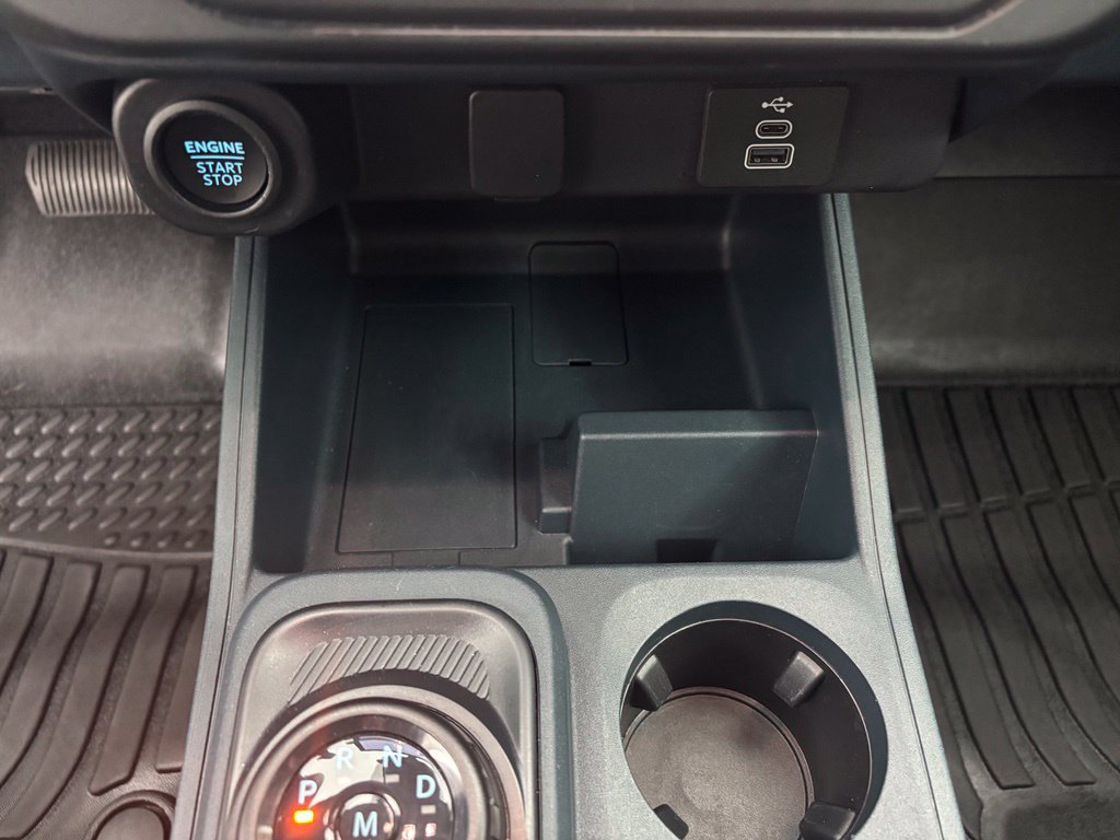 Certified 2025 Ford Maverick Lobo AWD/4WD image 27