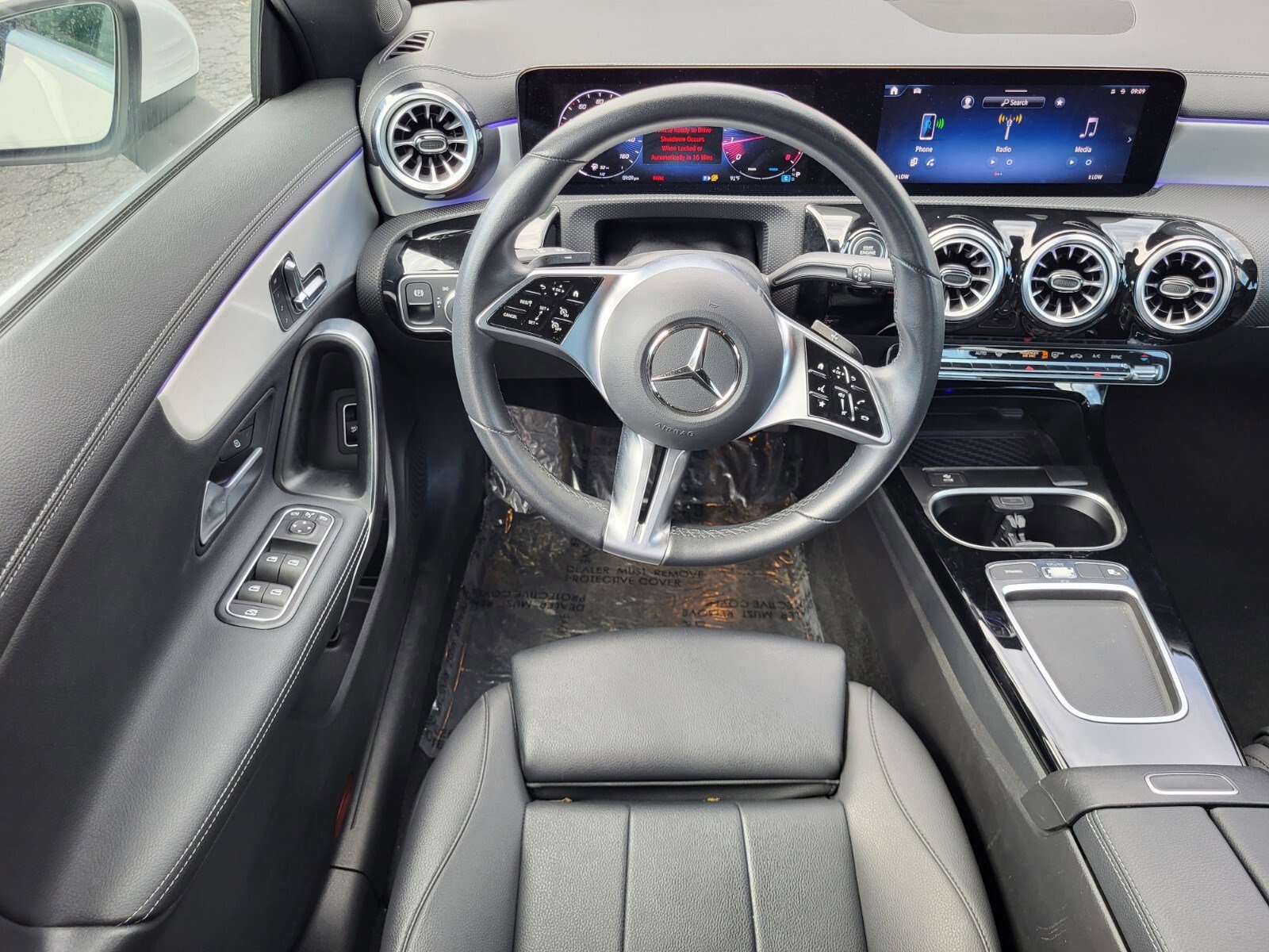 Used 2025 Mercedes-Benz CLA 250 4MATIC image 13