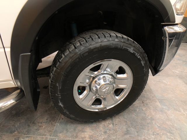 Used 2018 RAM 2500 Tradesman w/ Chrome Appearance Group image 9