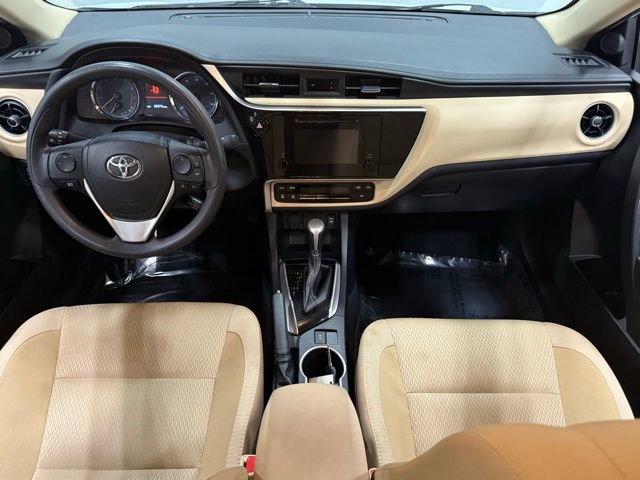 Used 2018 Toyota Corolla LE image 29