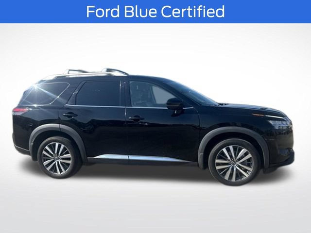 Used 2022 Nissan Pathfinder Platinum w/ Cargo Package AWD/4WD image 2