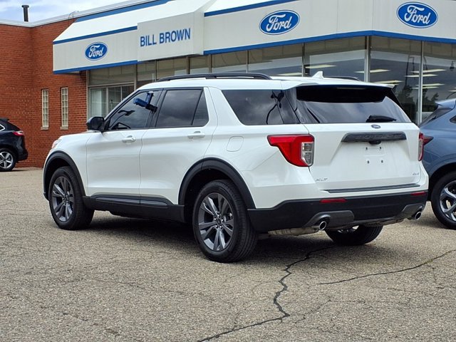 Certified 2023 Ford Explorer XLT w/ Equipment Group 202A AWD/4WD image 2
