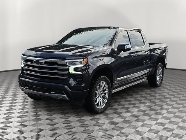 Used 2024 Chevrolet Silverado 1500 High Country w/ Technology Package AWD/4WD image 3
