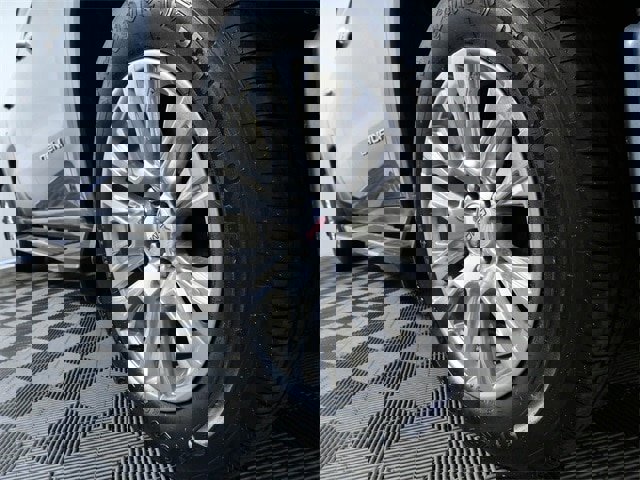 Used 2019 GMC Sierra 1500 Denali w/ Driver Alert Package II image 2