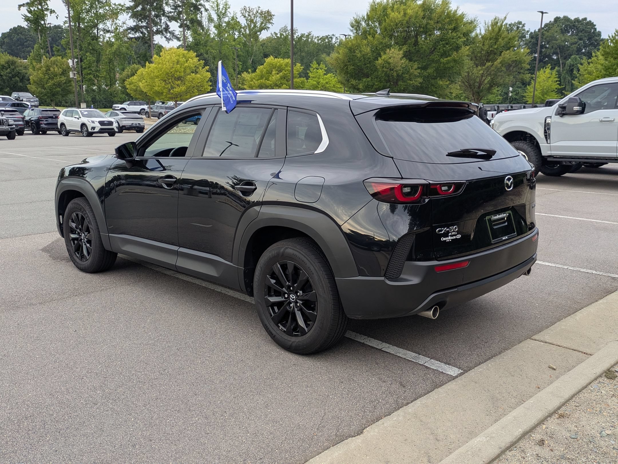 Used 2025 MAZDA CX-50 AWD 2.5 S w/ Weather Package image 6