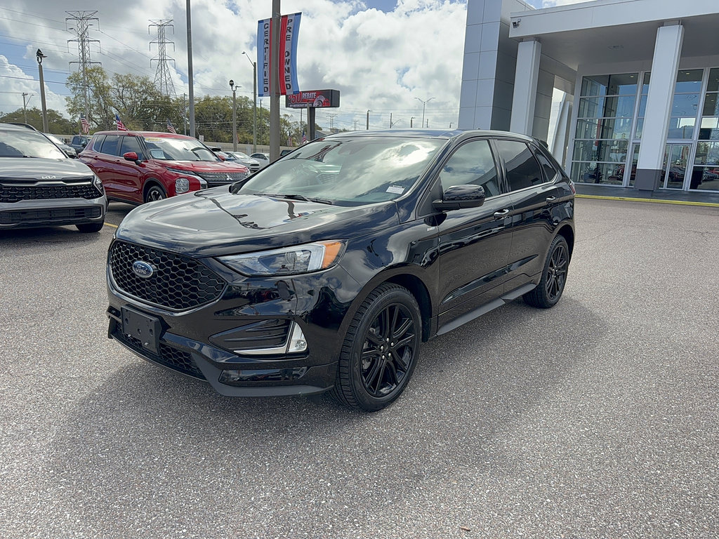 Certified 2024 Ford Edge ST-Line AWD/4WD image 2