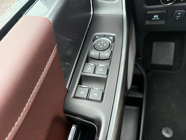 Certified 2023 Ford F150 Lariat w/ Equipment Group 502A High image 30