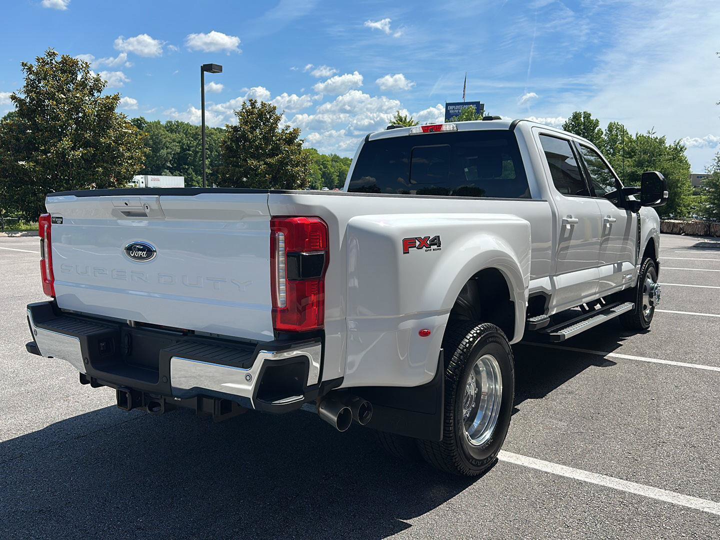 Certified 2024 Ford F350 Lariat w/ FX4 Off-Road Package AWD/4WD image 5