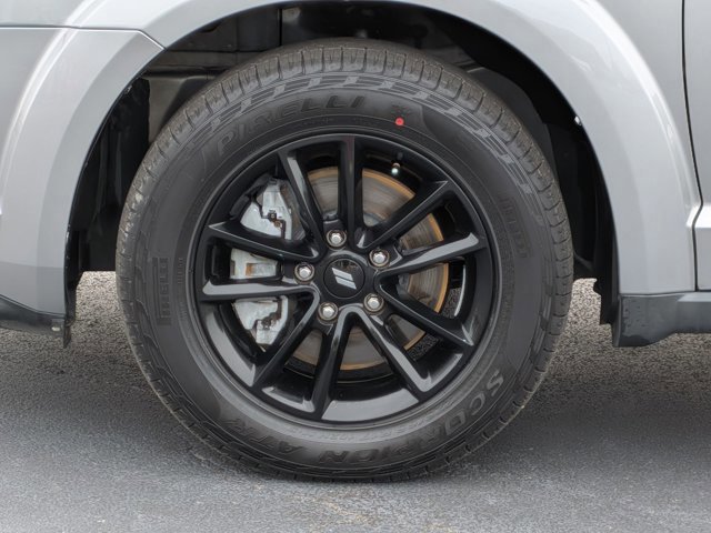 Used 2020 Dodge Journey SE w/ Blacktop Package image 9
