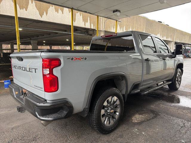Used 2024 Chevrolet Silverado 2500 Custom w/ Custom Value Package image 4
