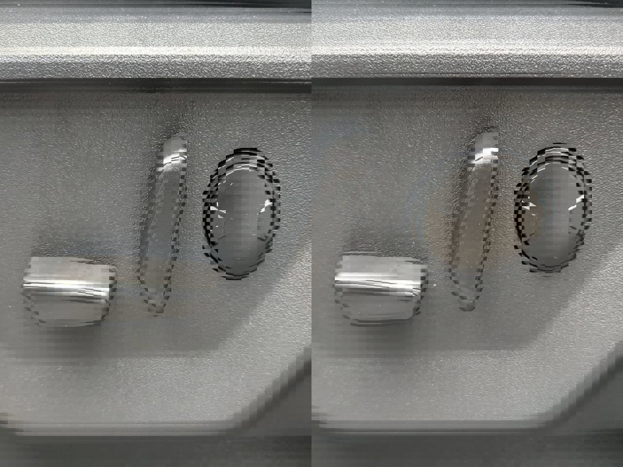 Certified 2025 Ford Expedition Max Platinum w/ Stealth Appearance Package image 30