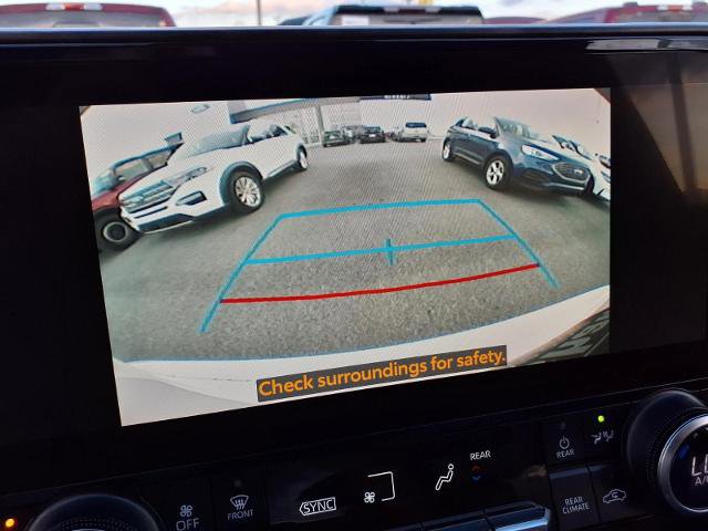 Used 2023 Toyota Highlander XLE image 12