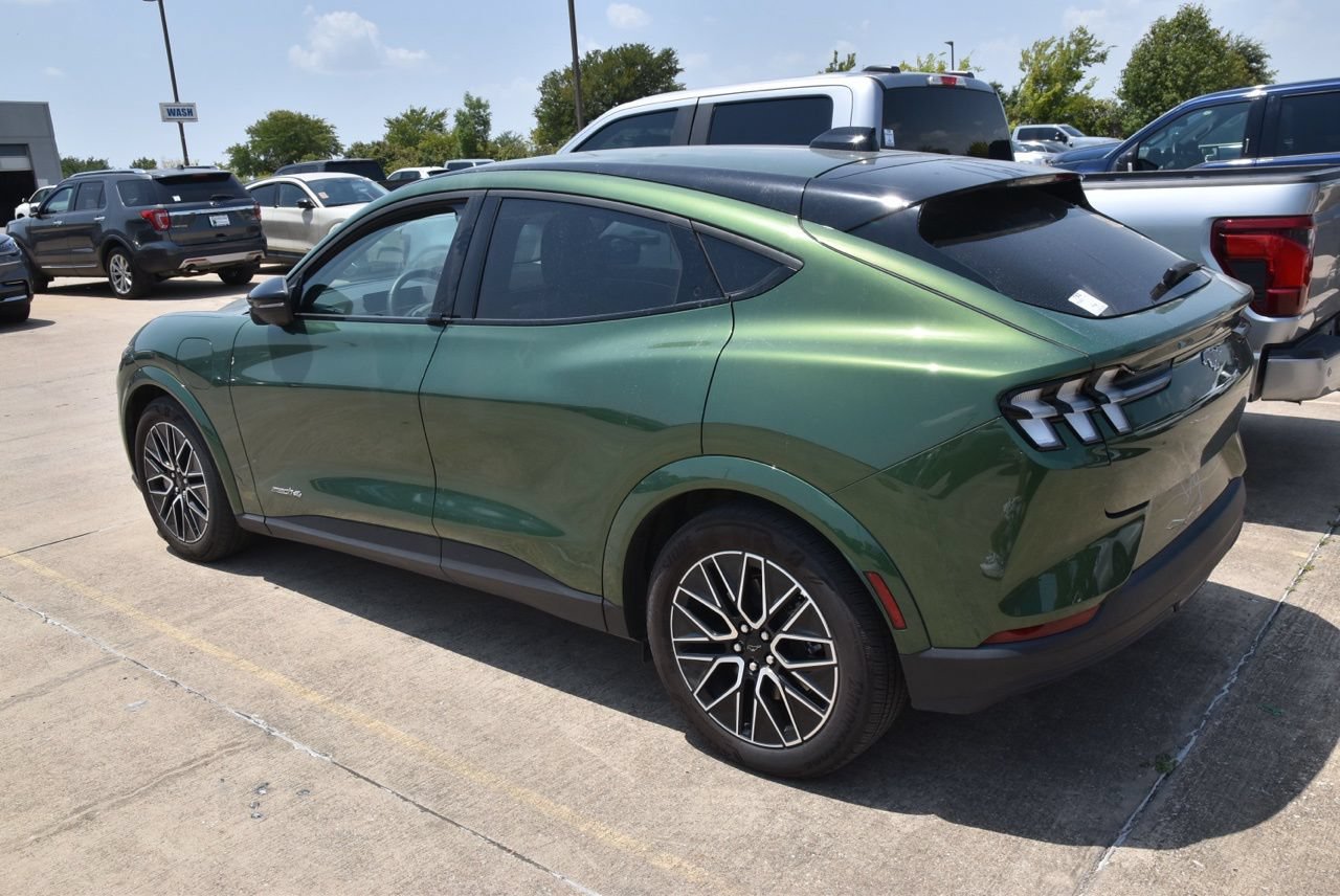 Certified 2025 Ford Mustang Mach-E Premium AWD/4WD image 8