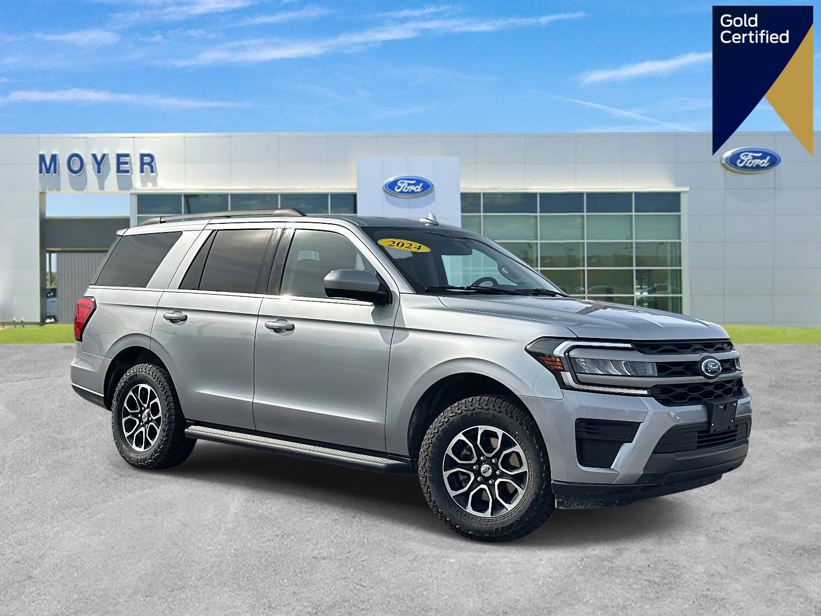 Certified 2024 Ford Expedition XLT image 1