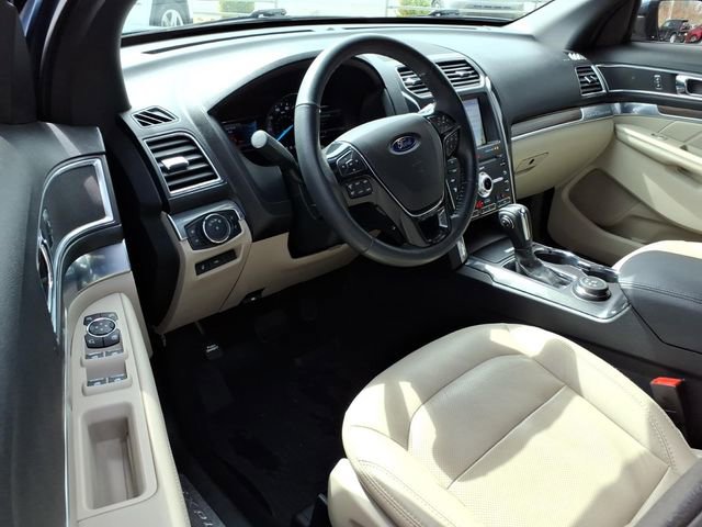 Certified 2019 Ford Explorer Limited w/ Class III Trailer Tow Package image 21