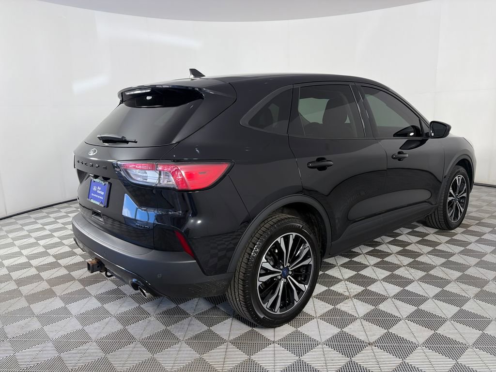 Certified 2022 Ford Escape SEL w/ SEL Stealth AWD Package image 7