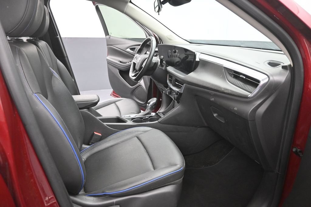 Used 2025 Buick Encore GX Sport Touring FWD image 26