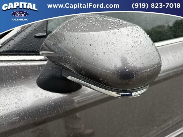 Used 2023 Toyota Camry SE image 14