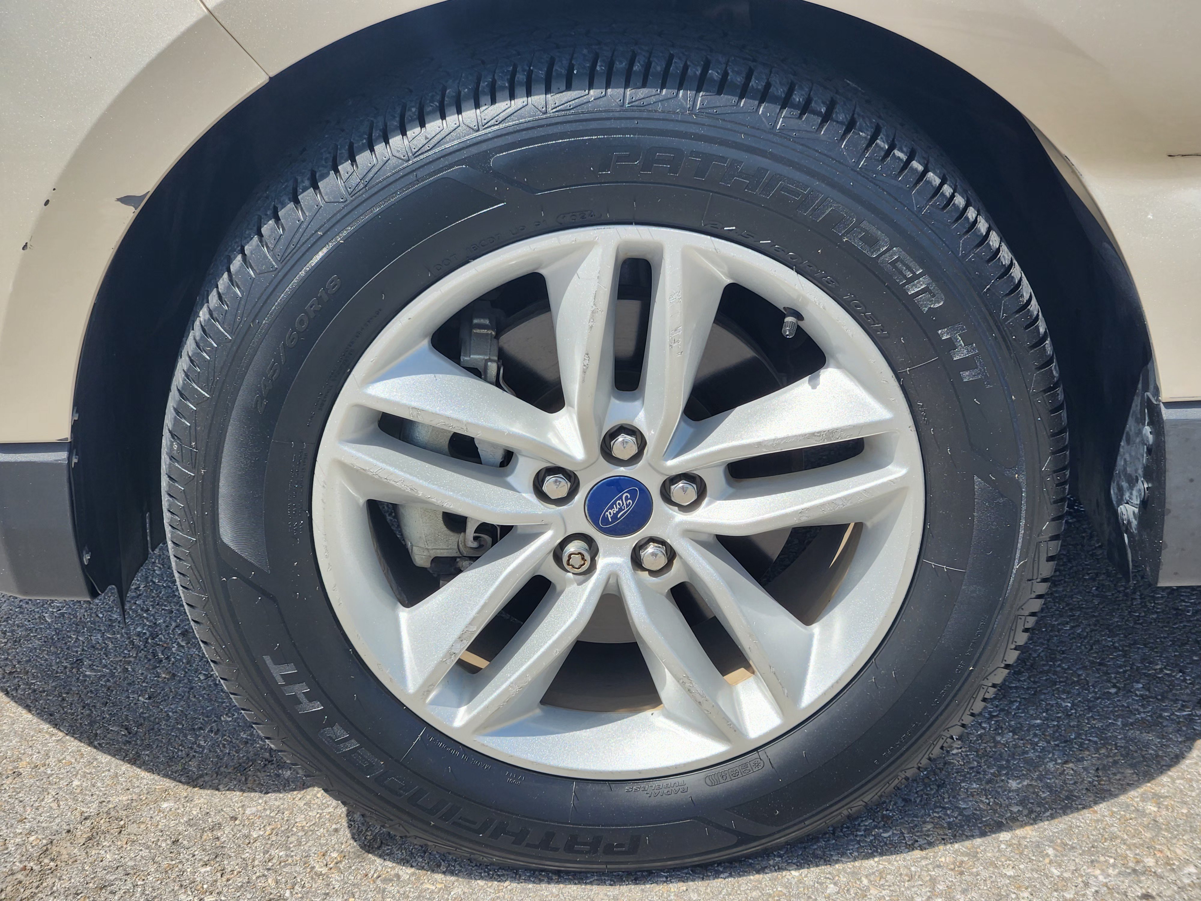 Certified 2018 Ford Edge SEL w/ Equipment Group 201A FWD image 10