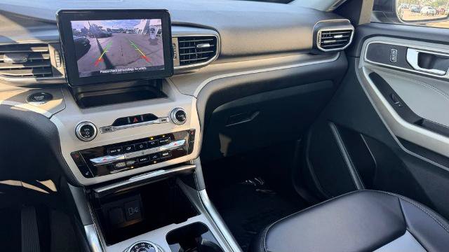 Certified 2023 Ford Explorer XLT w/ Equipment Group 202A AWD/4WD image 18