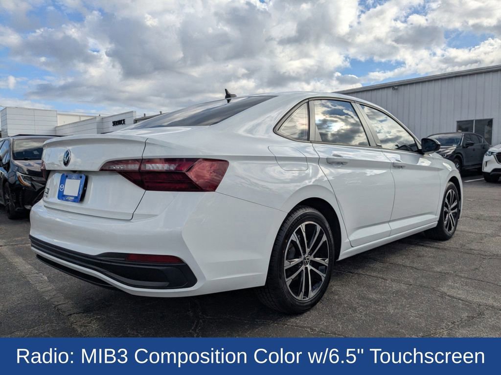 Used 2024 Volkswagen Jetta Sport image 5