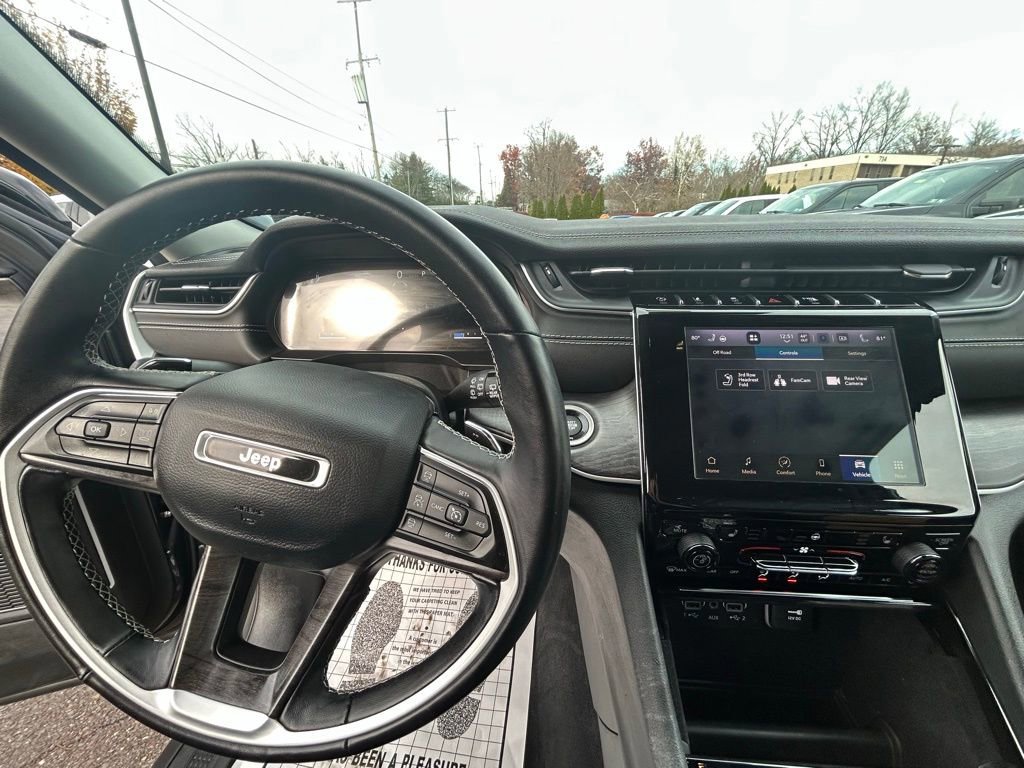 Used 2022 Jeep Grand Cherokee L Limited image 26