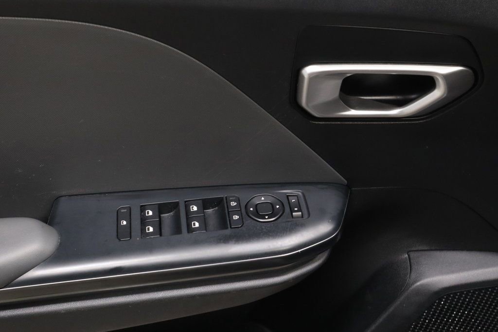 Used 2025 Kia K4 LXS image 21