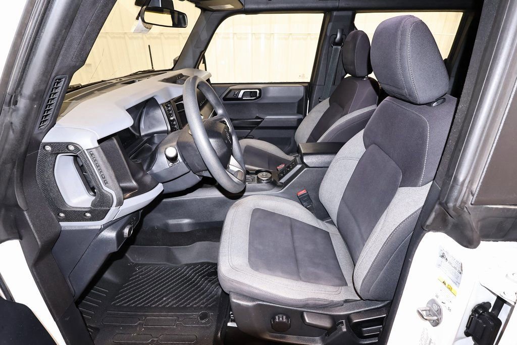 Certified 2022 Ford Bronco Base image 20