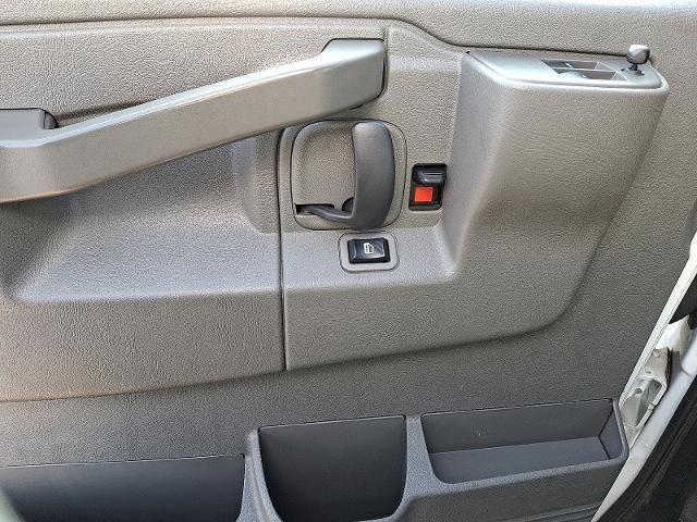 Used 2021 GMC Savana 3500 Extended w/ Power Convenience Package image 11