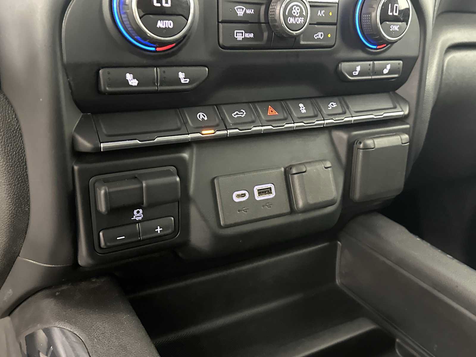 Used 2021 Chevrolet Silverado 1500 RST w/ All Star Edition Plus AWD/4WD image 34