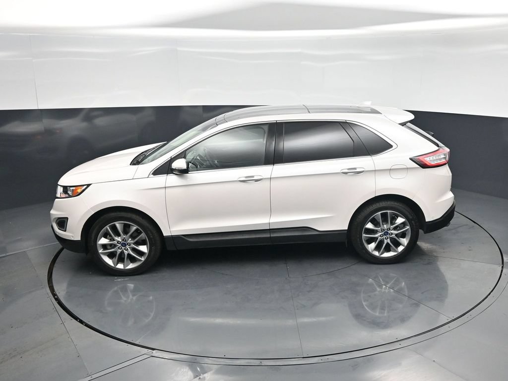 Certified 2018 Ford Edge Titanium w/ Equipment Group 302A AWD/4WD image 43
