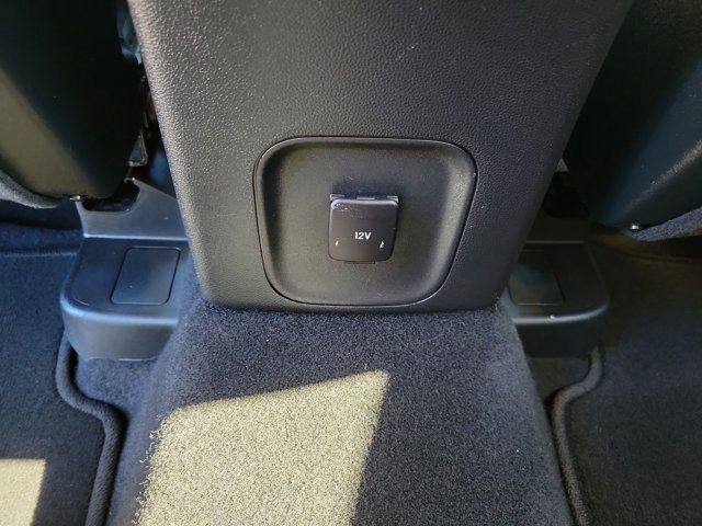 Certified 2020 Ford Escape SE image 17