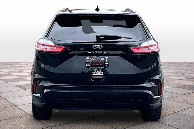 Certified 2024 Ford Edge ST-Line AWD/4WD image 4