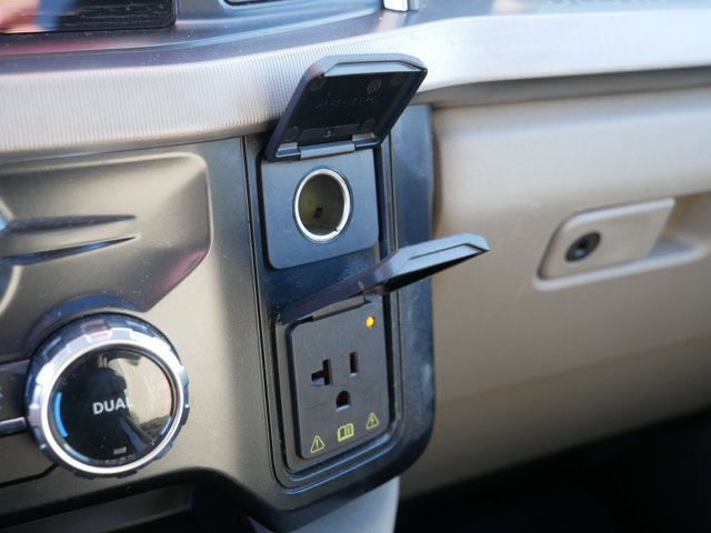 Certified 2025 Ford F450 Platinum w/ Platinum Plus Package AWD/4WD image 24
