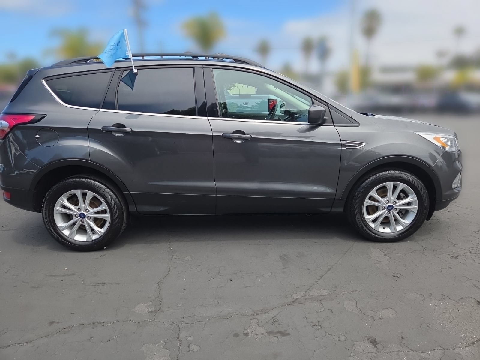 Certified 2018 Ford Escape SEL AWD/4WD image 3