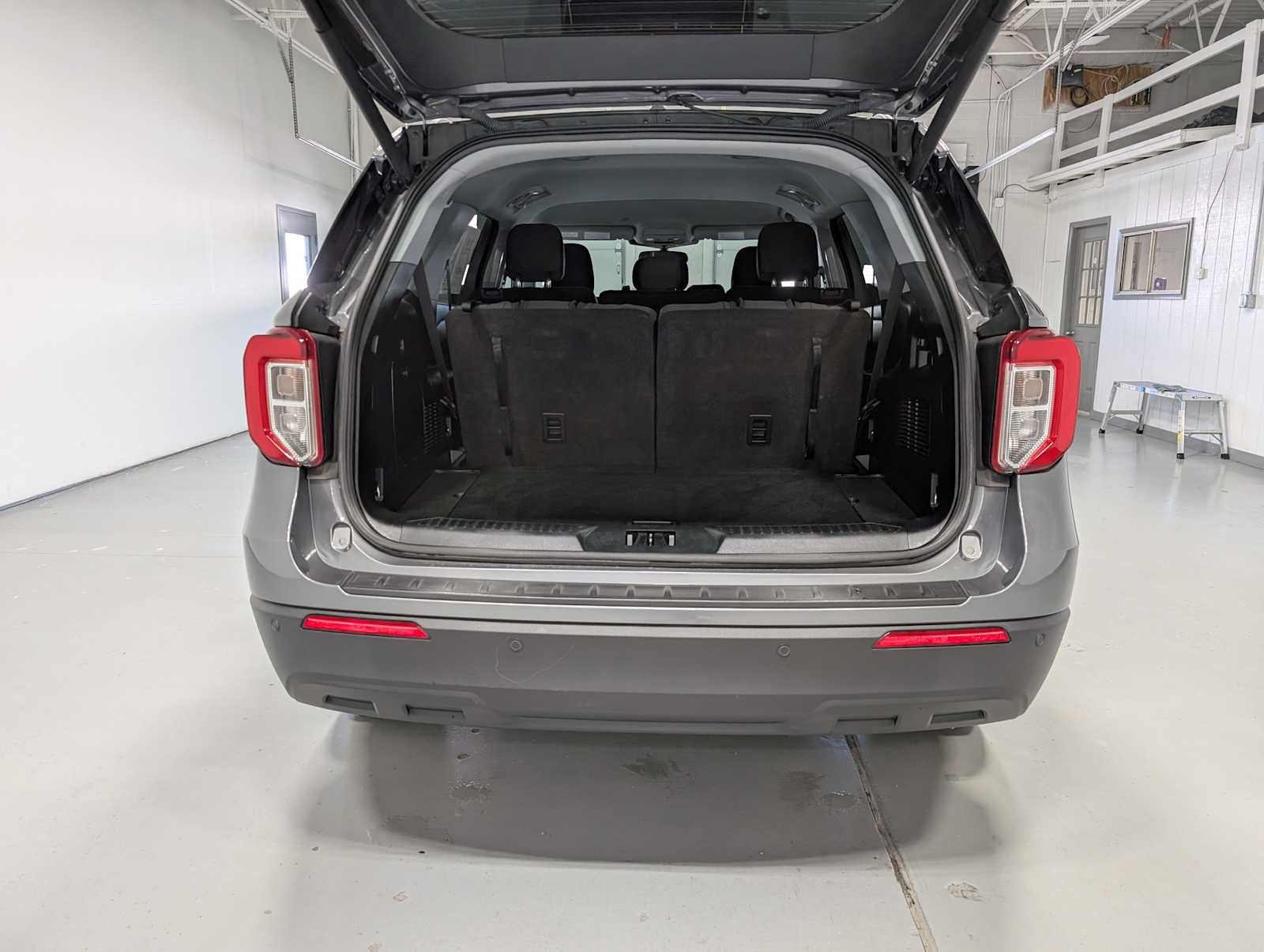 Certified 2023 Ford Explorer XLT AWD/4WD image 39