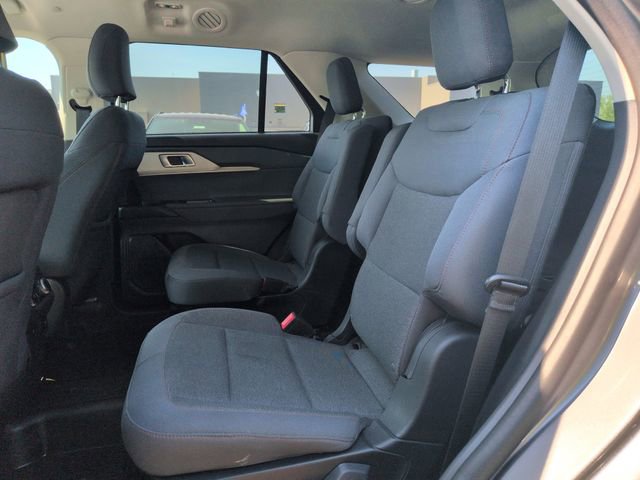 Certified 2025 Ford Explorer Active AWD/4WD image 36