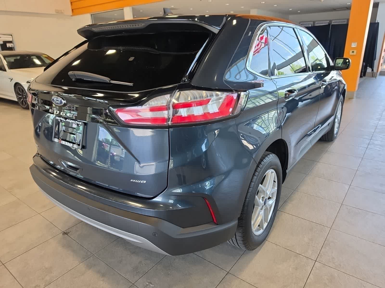 Certified 2022 Ford Edge SEL w/ Convenience Package AWD/4WD image 8