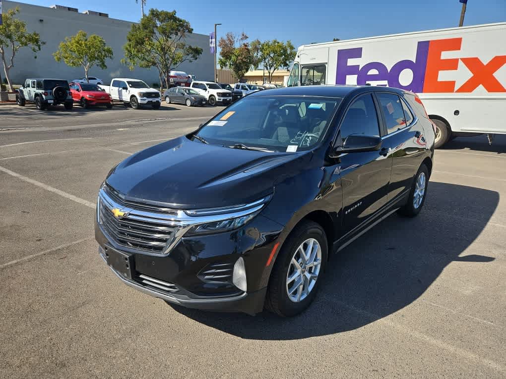 Used 2024 Chevrolet Equinox LT AWD/4WD image 1