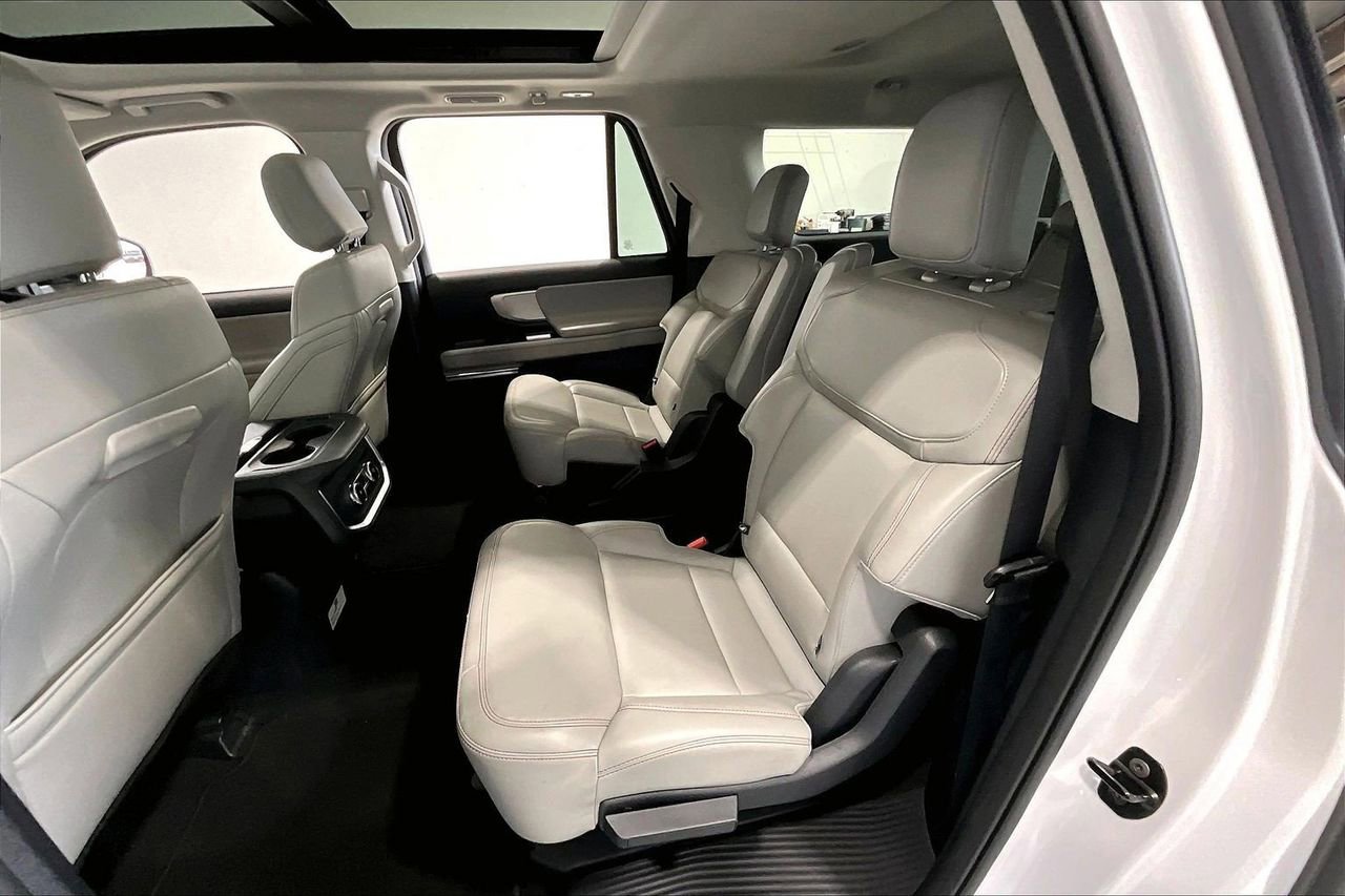 Certified 2025 Ford Expedition Max Active image 20