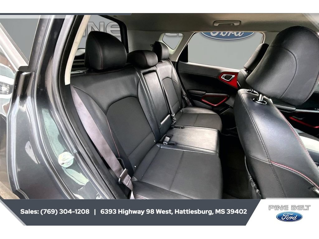 Used 2023 Kia Soul GT-Line w/ GT-Line Technology Package FWD image 20